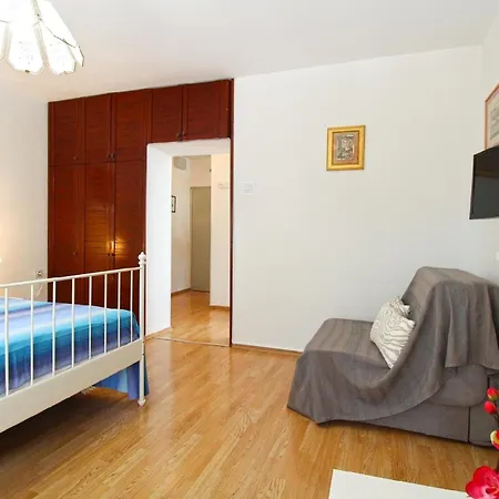 Apartment Fuer 3 Personen Ca 36 Qm In Fazana, Istrien Istrische Riviera *