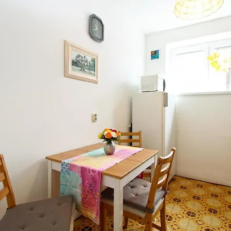 Fuer 3 Personen Ca 36 Qm In Fazana, Istrien Istrische Riviera Apartment *