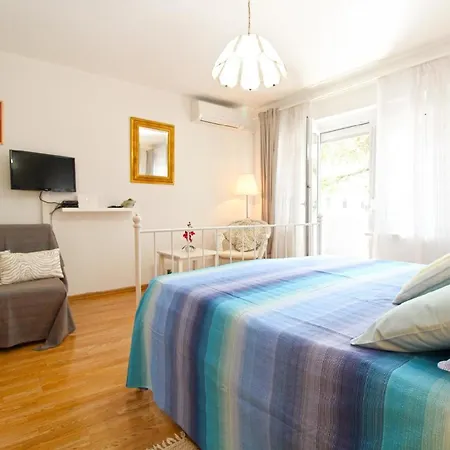 Apartment Fuer 3 Personen Ca 36 Qm In Fazana, Istrien Istrische Riviera *